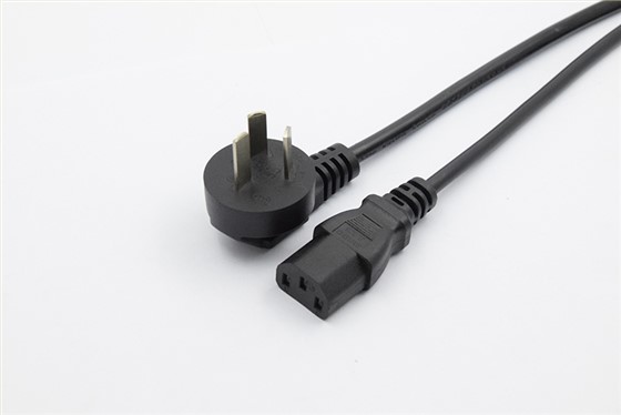 阿根廷三插（弯）+10A品字尾母